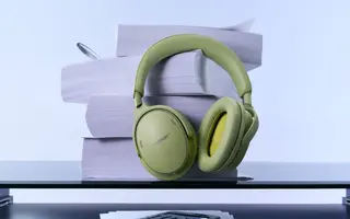 Bose's regular QuietComfort now borrows enough from the Ultra to make the $100 gap interesting