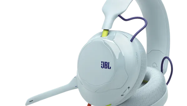 JBL Quantum 120 bets on a cable instead of a battery at €44.99
