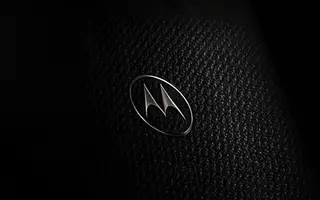 Motorola Signature 27 pairs Qualcomm’s new Extreme chip with a 200MP periscope and diamond-assisted cooling