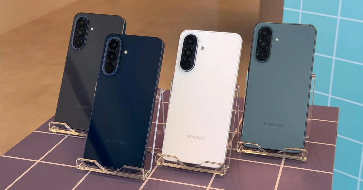 Samsung réduirait de 20 % la production prévue des Galaxy A : les smartphones abordables rattrapés par le prix de la mémoire