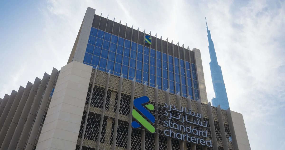 Standard Chartered permet désormais aux institutionnels de trader du Bitcoin et de l'Ether directement depuis ses outils bancaires aux Émirats